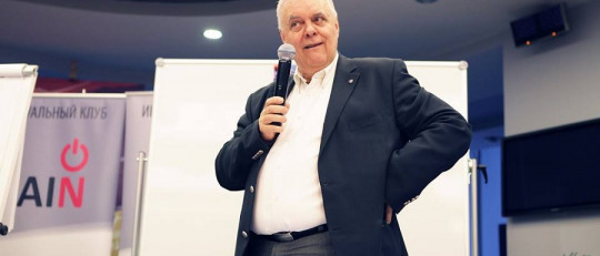 La Programación Neurolingüística original y el tercer hombre ninguneado