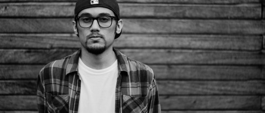 Hombre joven triste.