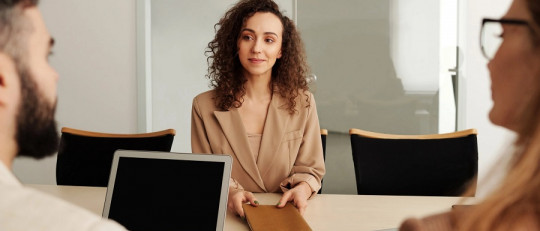 Cómo afrontar la primera entrevista laboral en un proceso de selección
