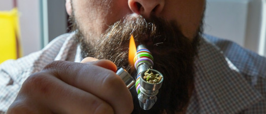 Cómo funciona el autoengaño en las adicciones