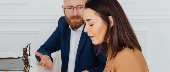 Los elementos psicológicos que mantienen viva una relación tóxica