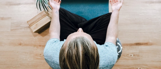 ¿Cómo ayuda el mindfulness a regular la tristeza?