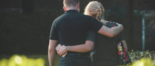 Cómo ayudar a una persona alcohólica a no recaer