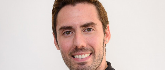 Isaac Díaz Oliván: «Los traumas solo se pueden sanar con psicoterapia»