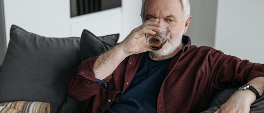 Por qué el alcohol afecta negativamente a nuestro estado de ánimo