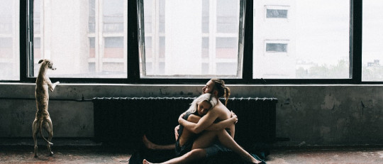 Cómo funciona y limita nuestras relaciones la dependencia emocional