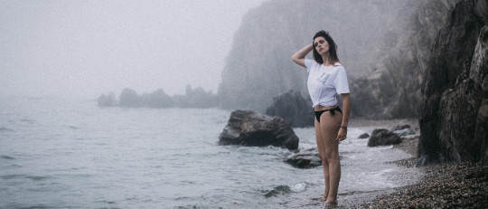 mujer con shock sentimental