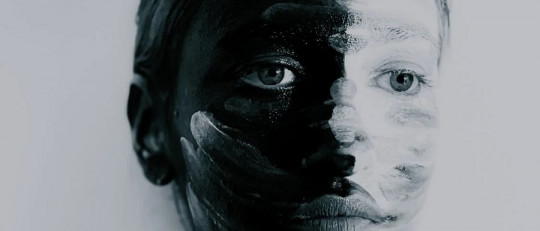 Sesgo de devaluación reactiva