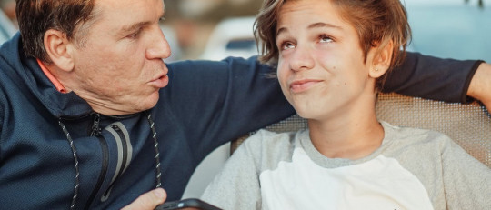 Alternativas a las pantallas para niños, niñas y adolescentes