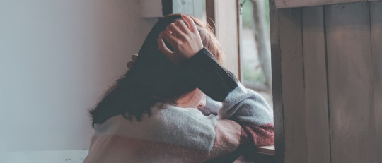 Víctima culpable: ¿por qué surge la culpa en quienes son atacados?