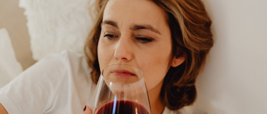 Cuál es la relación entre las adicciones y la ansiedad o la depresión