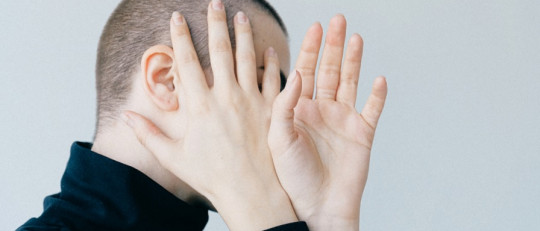 Señales que ayudan a detectar la fobia social