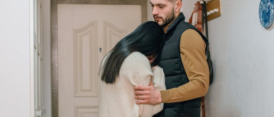 Tipos de apego y estrategias protectoras en la relación de pareja