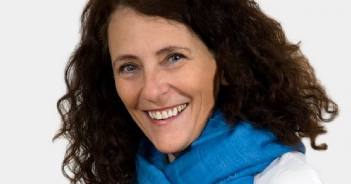 Silvia Guarnieri: «Hemos sido educados para pensar, no para sentir»