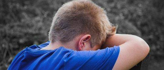 Qué hacer si mi hijo me cuenta que han abusado sexualmente de él