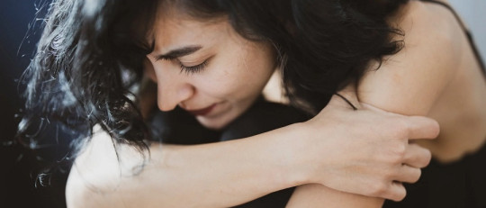 La ansiedad se siente en el cuerpo, pero está en la mente