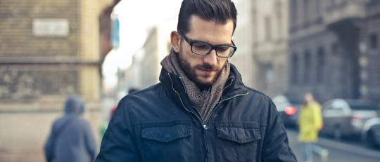 Cómo empezar a usar menos el teléfono móvil y fijarte más en tu entorno