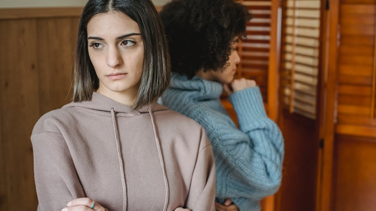 Las 5 Estrategias Protectoras típicas de personas con un Apego Evitativo
