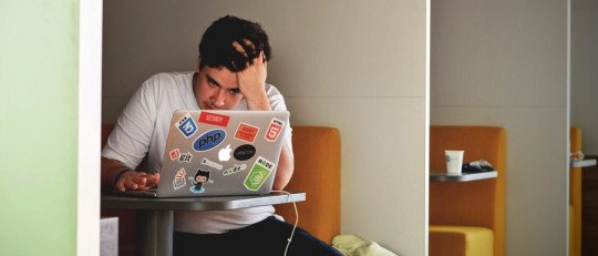 La relación entre el Síndrome del Impostor y el Perfeccionismo