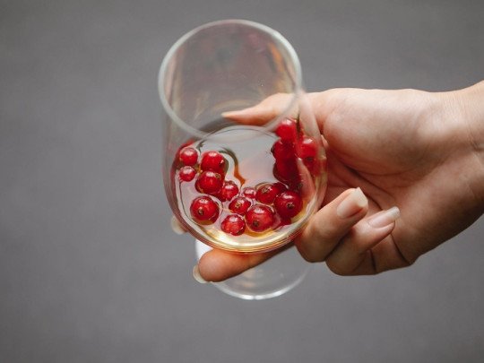 ¿Cuáles son las causas de la adicción al alcohol?