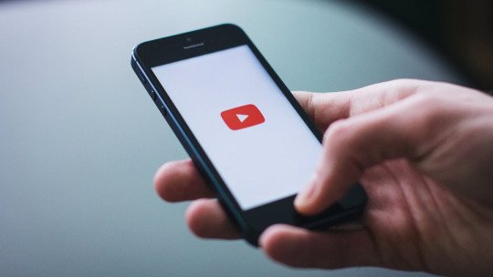 Trucos que YouTube usa para 'enganchar' tu atención
