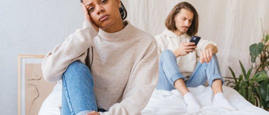 Mi pareja es emocionalmente distante: ¿qué hacer?