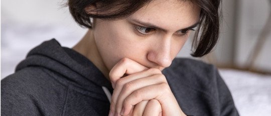 ¿Por qué no puedo llorar la Muerte de un Familiar?