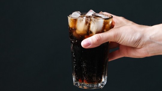 Tomar Bebidas Carbonatadas se asocia a un mayor riesgo de Depresión