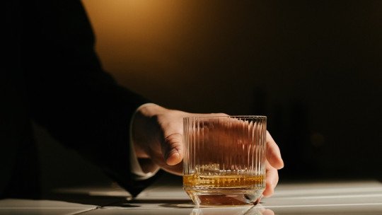 12 Síntomas del Alcoholismo que necesitas conocer
