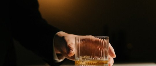 12 Síntomas del Alcoholismo que necesitas conocer