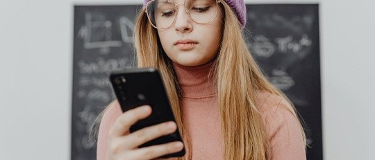 ¿Cómo ayudar a los adolescentes a gestionar las redes sociales?