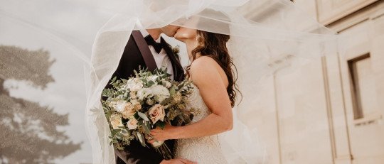 ¿Deberíamos dejar de Romantizar la idea del Matrimonio?