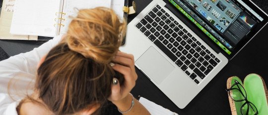 ¿Cómo aliviar la carga mental con Autocompasión?