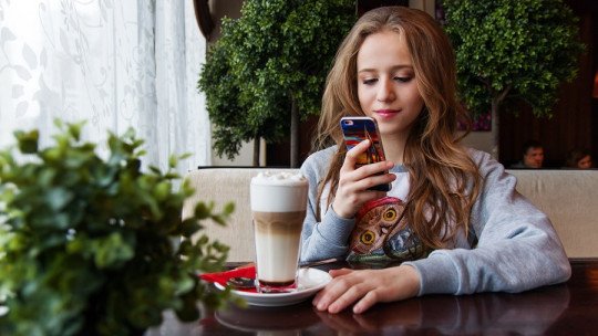 Riesgos del mal uso de las redes sociales entre los adolescentes
