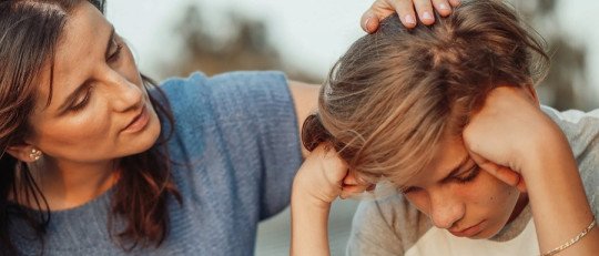 Cómo contarle a mi hijo que tengo un problema con las Drogas