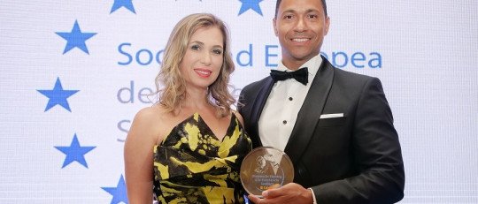 Consulta Psicológica Despertares, galardonada con el premio Dr. Fleming