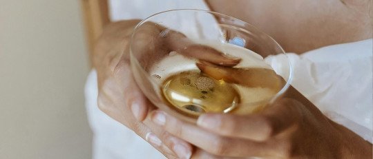'Cómo saber si soy Alcohólica': síntomas y tratamientos