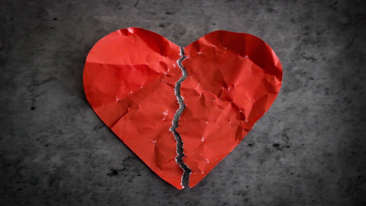 Reflexiones sobre las rupturas amorosas: ¿qué hacer con tanto dolor?