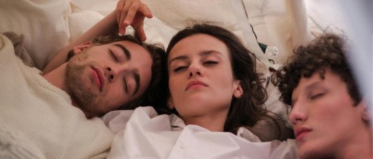 Retos a los que se enfrentan las personas poliamorosas