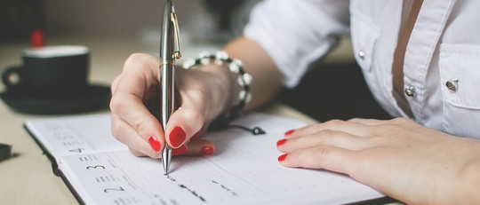 Las diferencias psicológicas y cerebrales entre zurdos y diestros