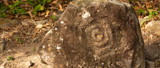 ejemplos-petroglifos-significado