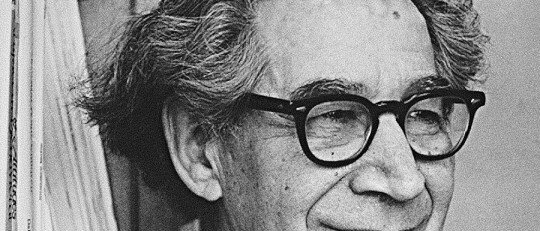 ¿En qué consiste la teoría de la disonancia cognitiva de Festinger?