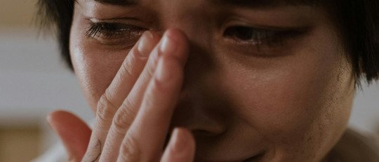 ¿Hay relación entre el trauma y la vergüenza?