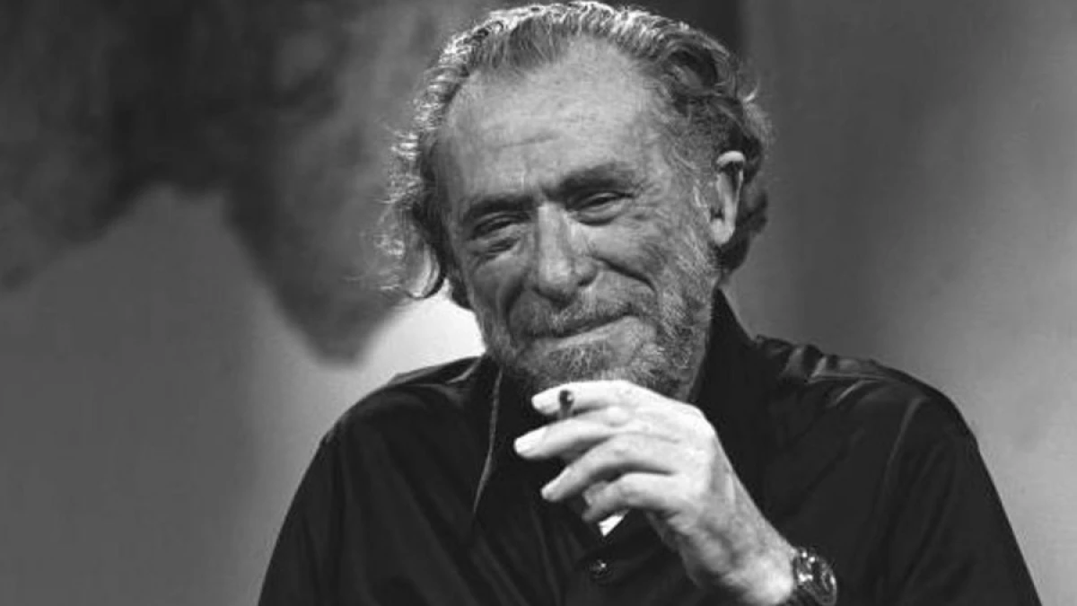 Charles Bukowski: biografía del “último escritor maldito”