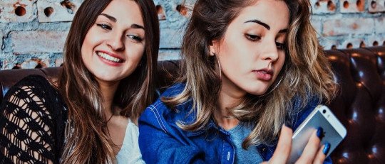 Las 8 características de la Dependencia Emocional en la Amistad