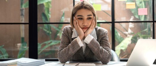 Cómo autoexigencia afecta salud mental