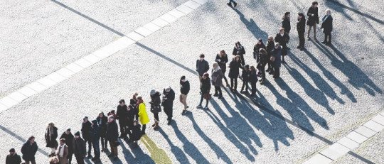 Quienes sufrieron Maltrato Infantil prefieren mantener las distancias
