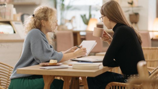 Cómo influyen asertividad pasividad agresividad en relaciones