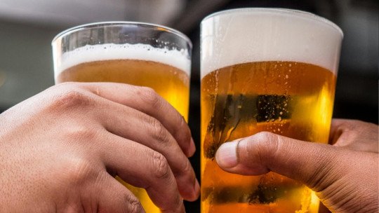 ¿Beber Alcohol nos hace más sociables?