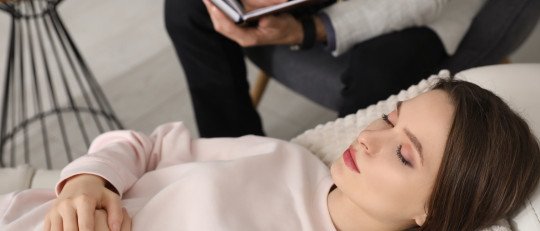 Cómo ayuda hipnosis curar patologías